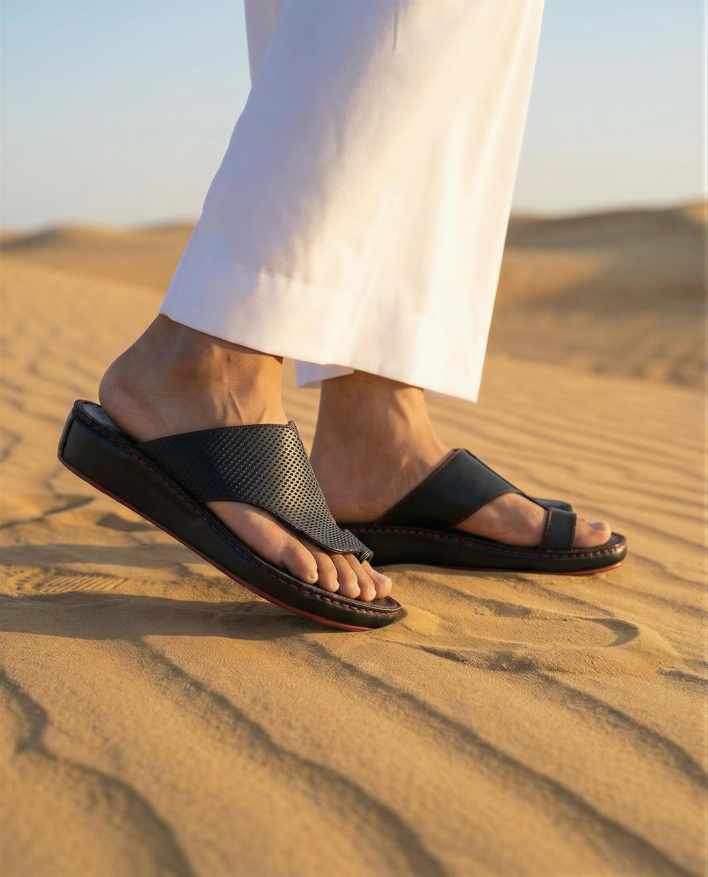 How to Source Arabic Sandals from a UAE Exporter: A Complete Buyer's Guide
